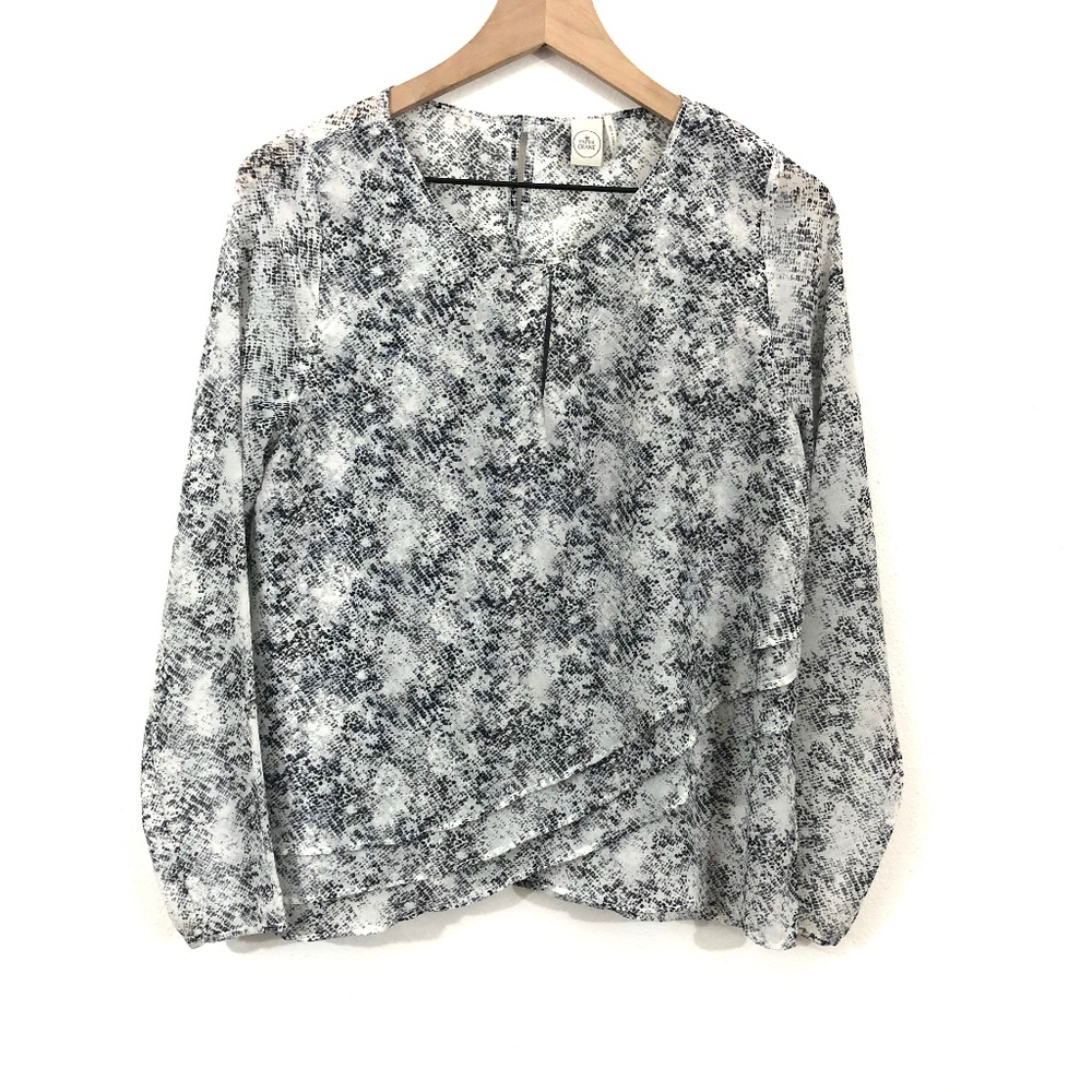 Paper Crane Black and White Ruffle Front Blouse